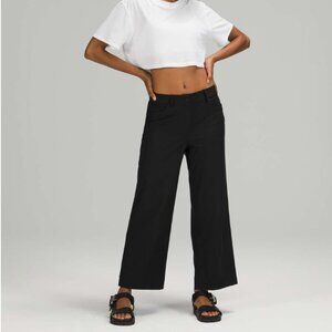 Lululemon City Sleek 5 Pocket Wide-Leg High Rise 7/8 Length Pant